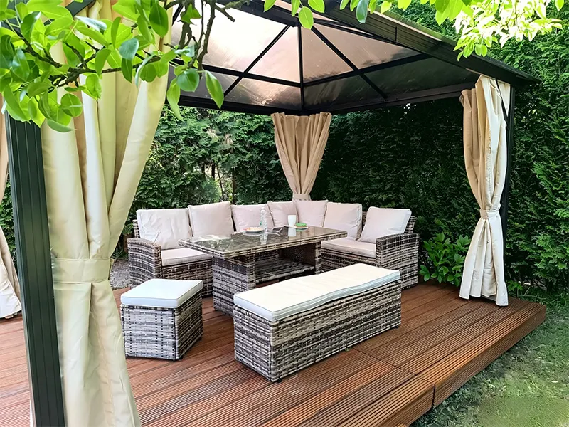 The Modular Magic: How Sectional Outdoor Sofas Adapt to Every Garden Party